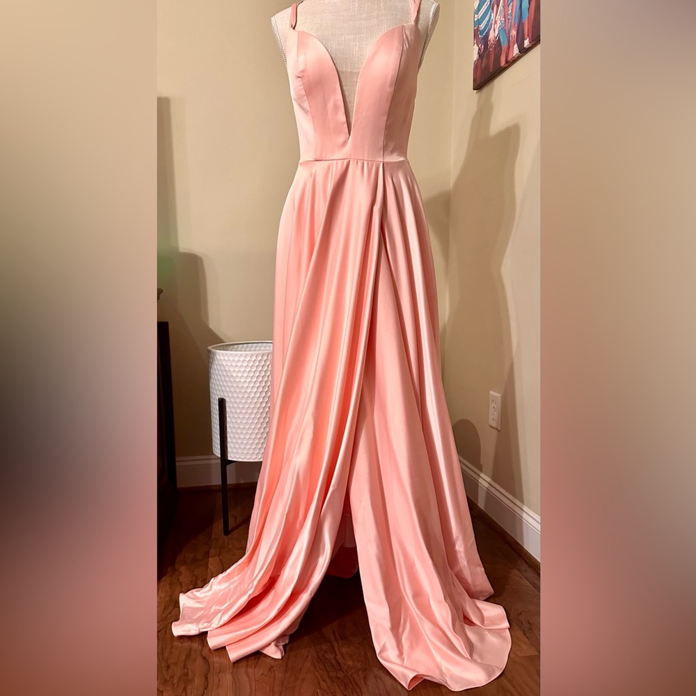 Pink Prom - Picture 3 of 4